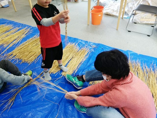 12 26の記録 しめ飾り作りと コールバーニング で木のスプーン作り 類塾 大阪 奈良の学習塾